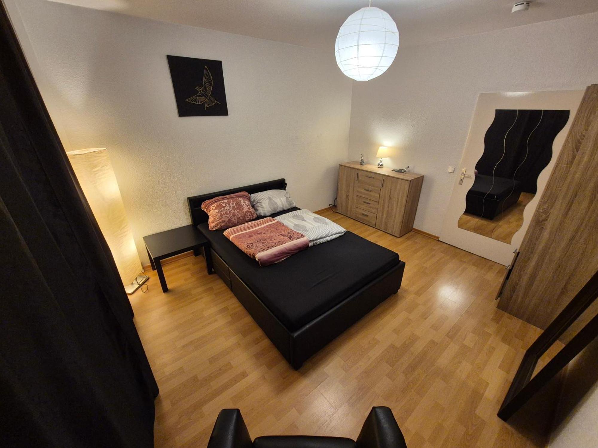 Schoene 3 Schlafzimmer Wohnung Mit 4 Dopplbetten Berlim Exterior foto